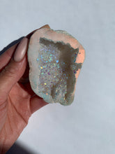 Load image into Gallery viewer, Angel Aura Geode
