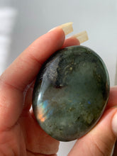 Load image into Gallery viewer, Labradorite Palm Stone
