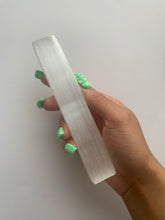 Load image into Gallery viewer, Selenite Raw Wand
