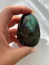 Load image into Gallery viewer, Labradorite Palm Stone
