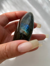 Load image into Gallery viewer, Labradorite Palm Stone
